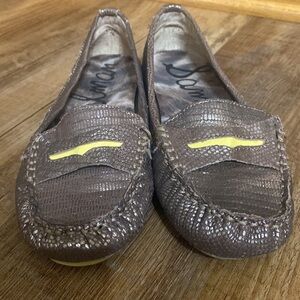Sam Edelman gunmetal metallic driving loafers yellow accents size 6.5